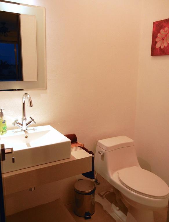Hostal Urbano - Aeropuerto Alfredo V. Bonfil ภายนอก รูปภาพ