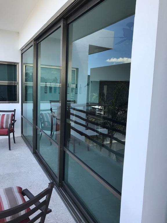 Hostal Urbano - Aeropuerto Alfredo V. Bonfil ภายนอก รูปภาพ