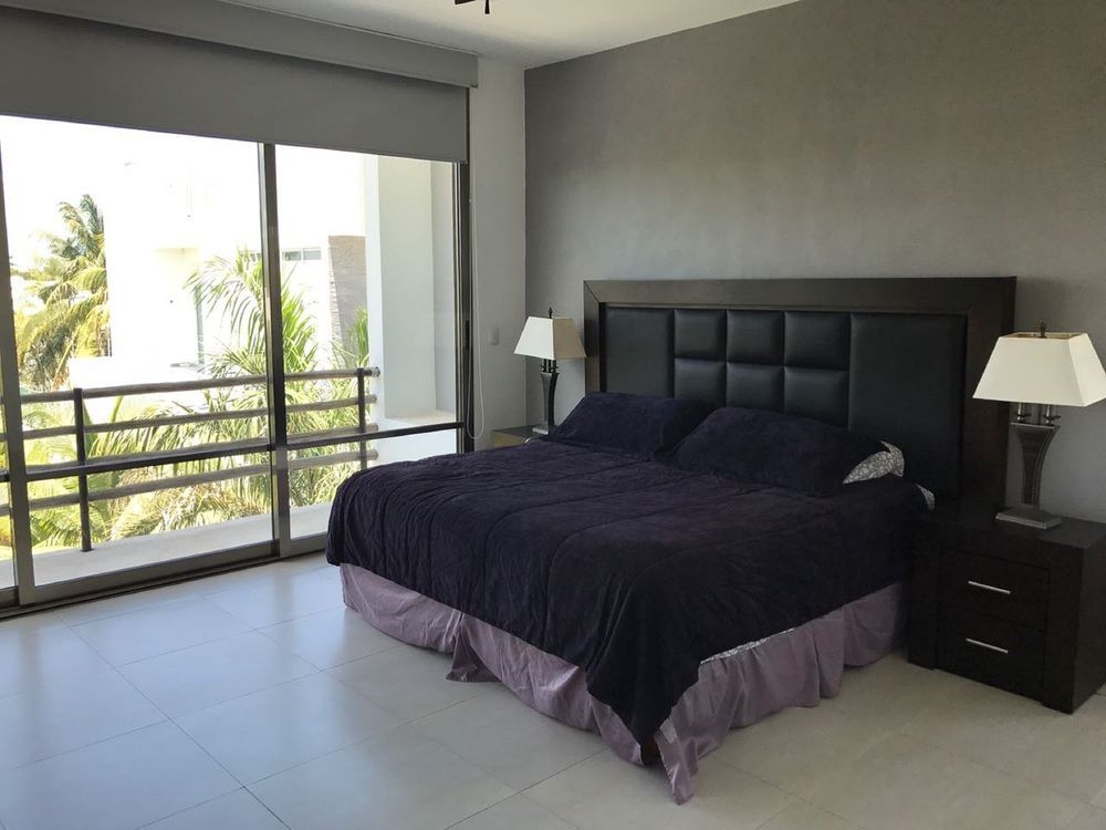 Hostal Urbano - Aeropuerto Alfredo V. Bonfil ภายนอก รูปภาพ