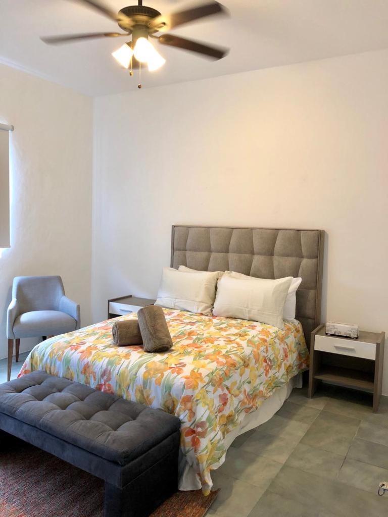 Hostal Urbano - Aeropuerto Alfredo V. Bonfil ภายนอก รูปภาพ